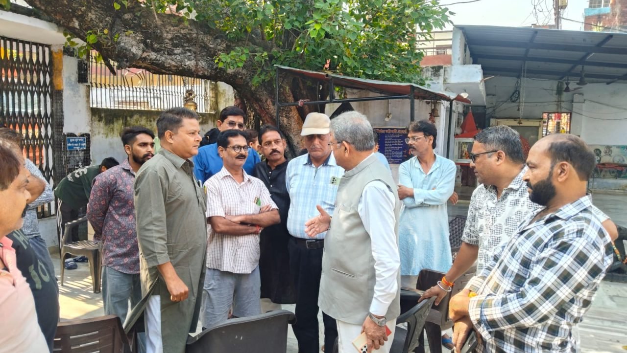 रात में अस्पताल पहुंचे डॉ. अरुण कुमार, सुबह फिर संभाला क्षेत्र का मोर्चा; कैंप कार्यालय पर आज होगी जनसुनवाई”