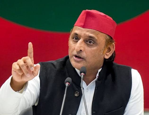 रामपुर में अखिलेश की दस्तक, बरेली में सपा का जोश हाई! 2027 के सियासी समीकरणों पर नजर