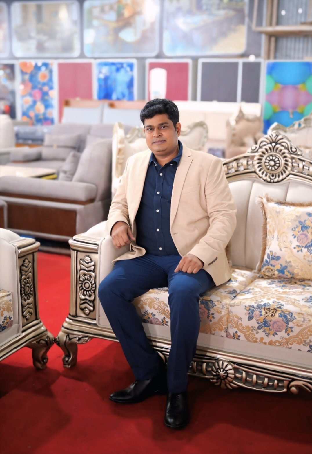 पीलीभीत के लाल का नोएडा में कारोबारी सफर! 11 साल नौकरी के बाद शुरू किया अपना बिजनेस, आज करीब 50 लोगों की टीम के साथ बनाई पहचान”